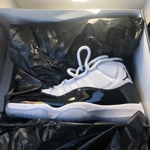 Retro Air Jordan ((Concord 11’s))